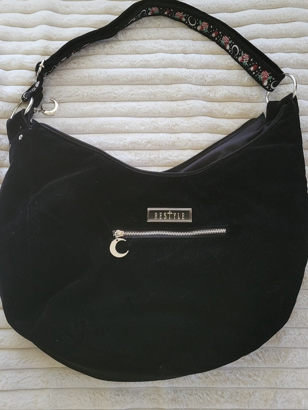 ReStyle Autumnal Equinox Luna Moth Velvet Hobo Bag - Picture 4 of 6